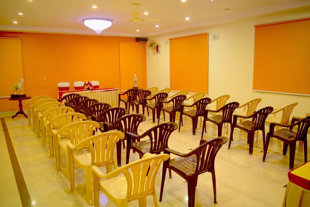 Hotel Yasodha Towers Hosur Exterior photo